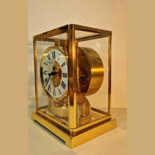 Load image into Gallery viewer, A 1980s Classic Model with Roman Numeral Dial