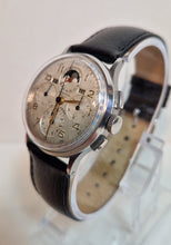 Load image into Gallery viewer, Universal Tri-Compax calendar moon phase manual wind wrist watch,
