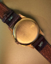 Load image into Gallery viewer, Chronograph Suisse 18ct Gold Manual-Wind Chronograph
