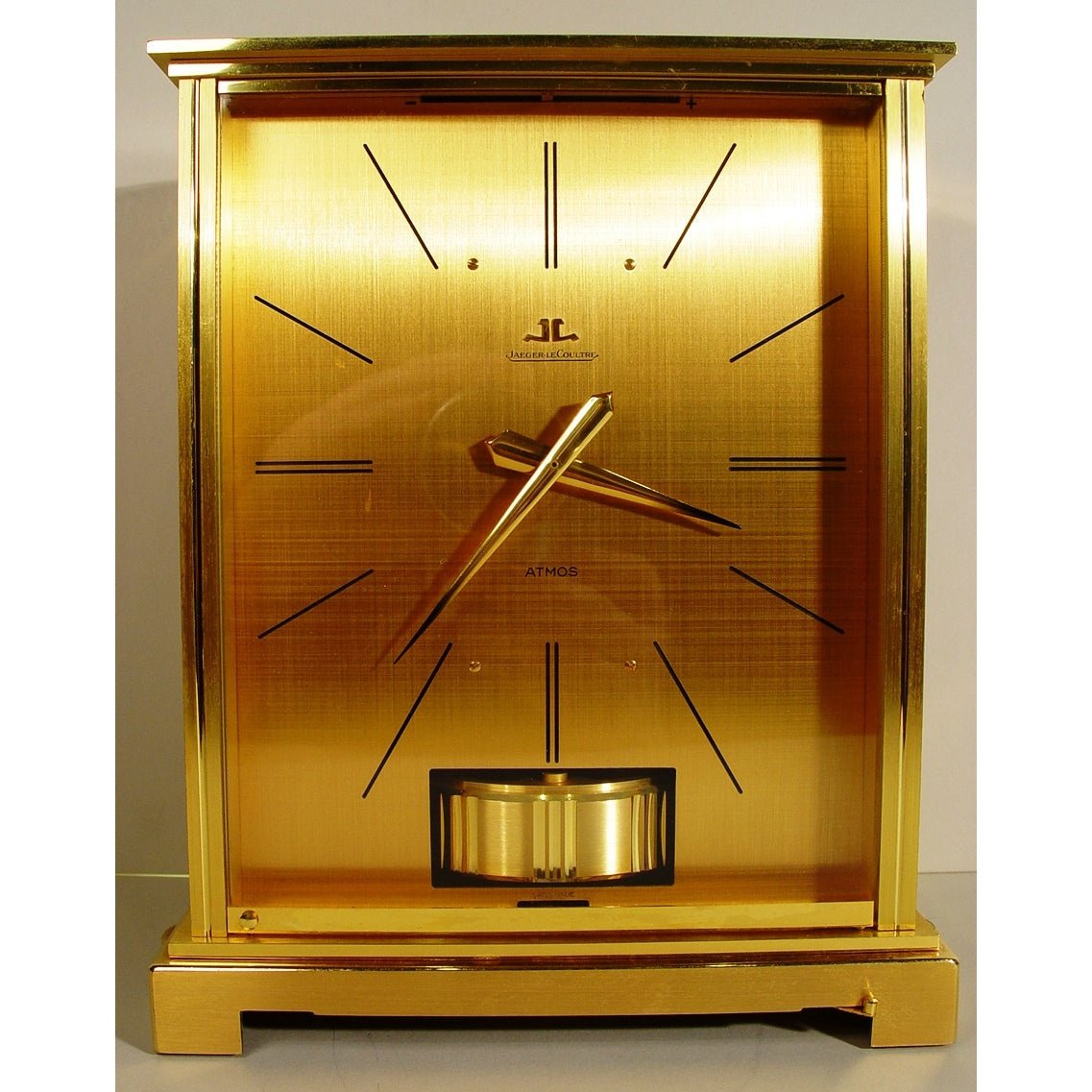 A Very Good Condition 1970 s Jaeger Le Coultre Swiss Atmos Clock